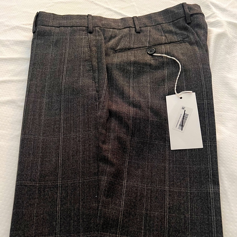 Beautiful Zanella men’s dress all season wool pants